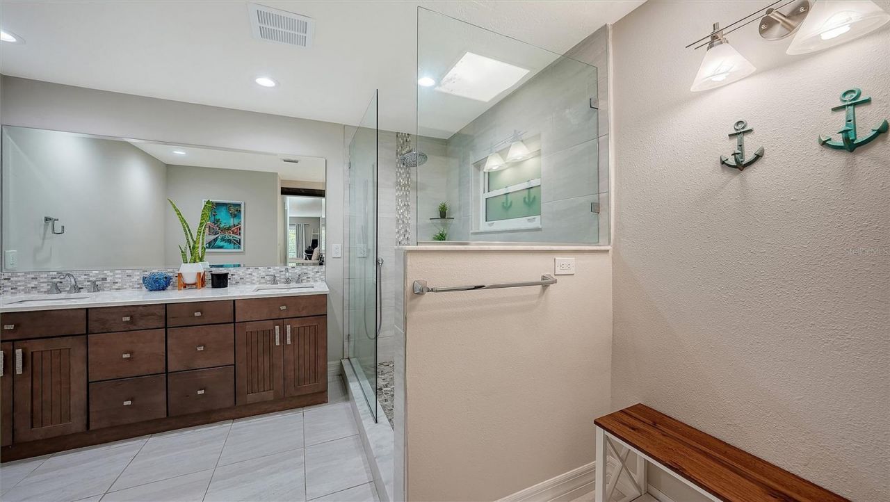 5231 Siesta Cove Drive, Sarasota, FL 34242 Photo