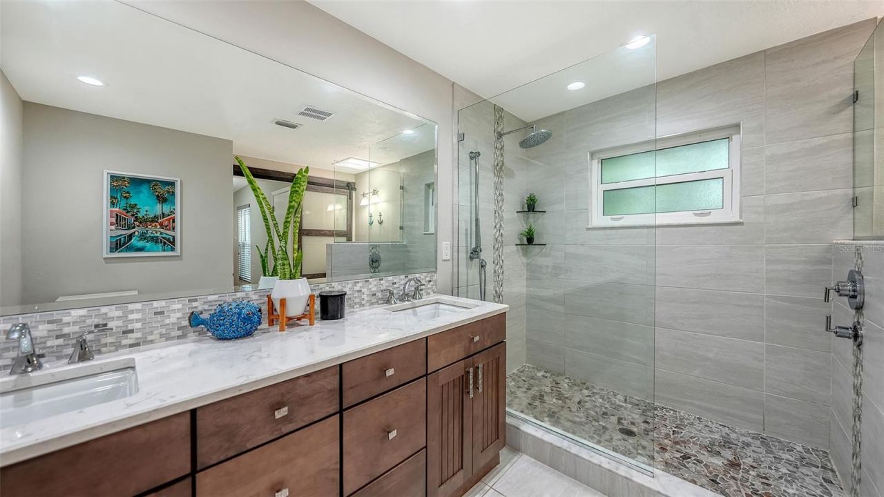 5231 Siesta Cove Drive, Sarasota, FL 34242 Photo