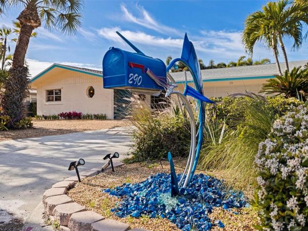 290 1ST STREET W, TIERRA VERDE, FL 33715