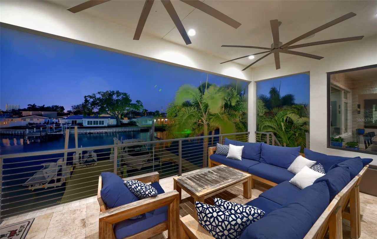 7822 Causeway Boulevard S, Saint Petersburg, FL 33707 Photo