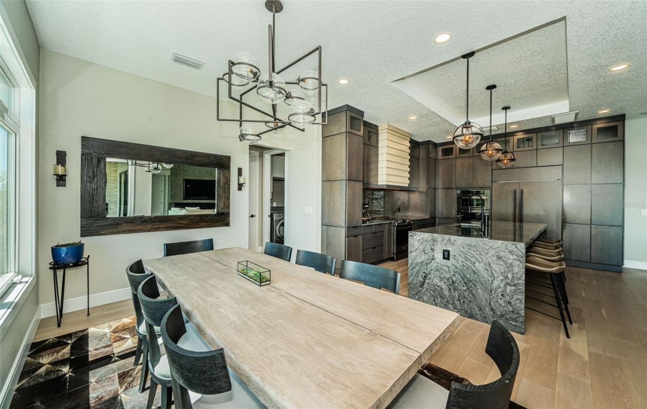 7822 Causeway Boulevard S, Saint Petersburg, FL 33707 Photo