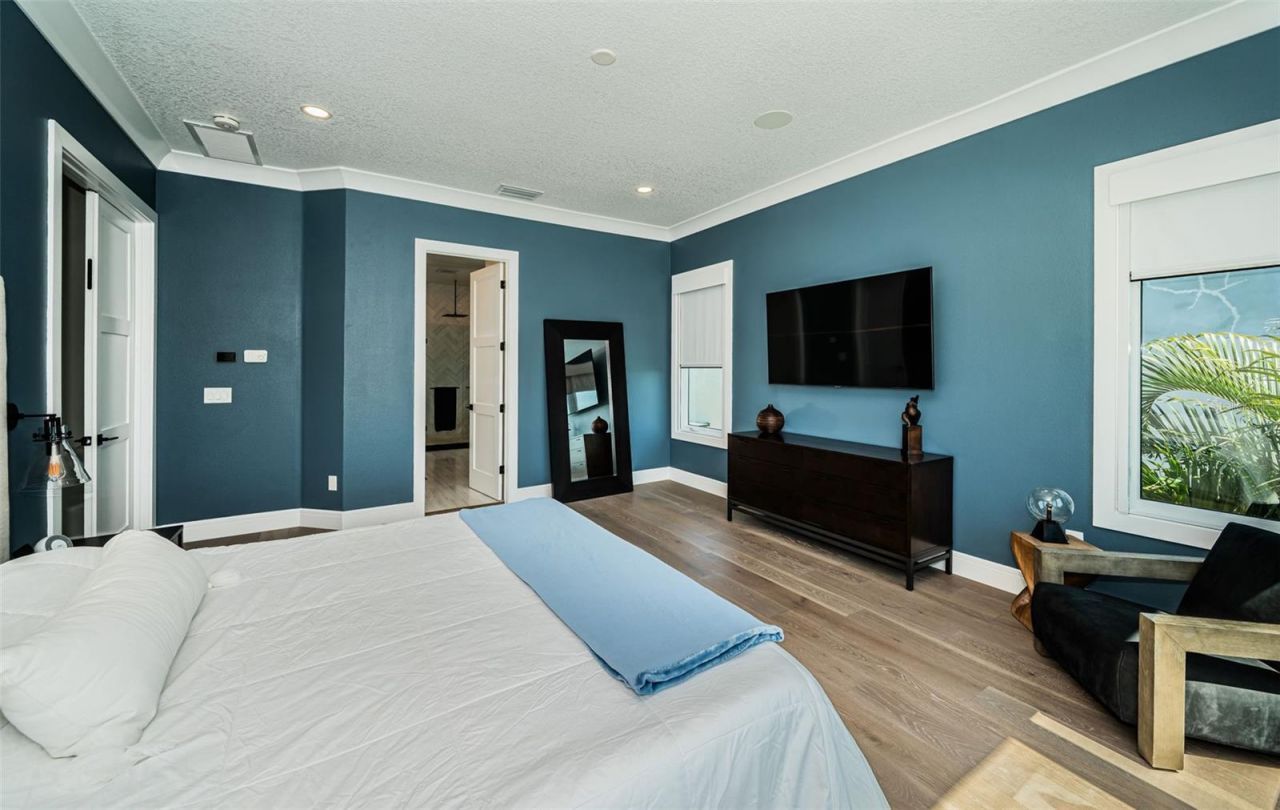 7822 Causeway Boulevard S, Saint Petersburg, FL 33707 Photo