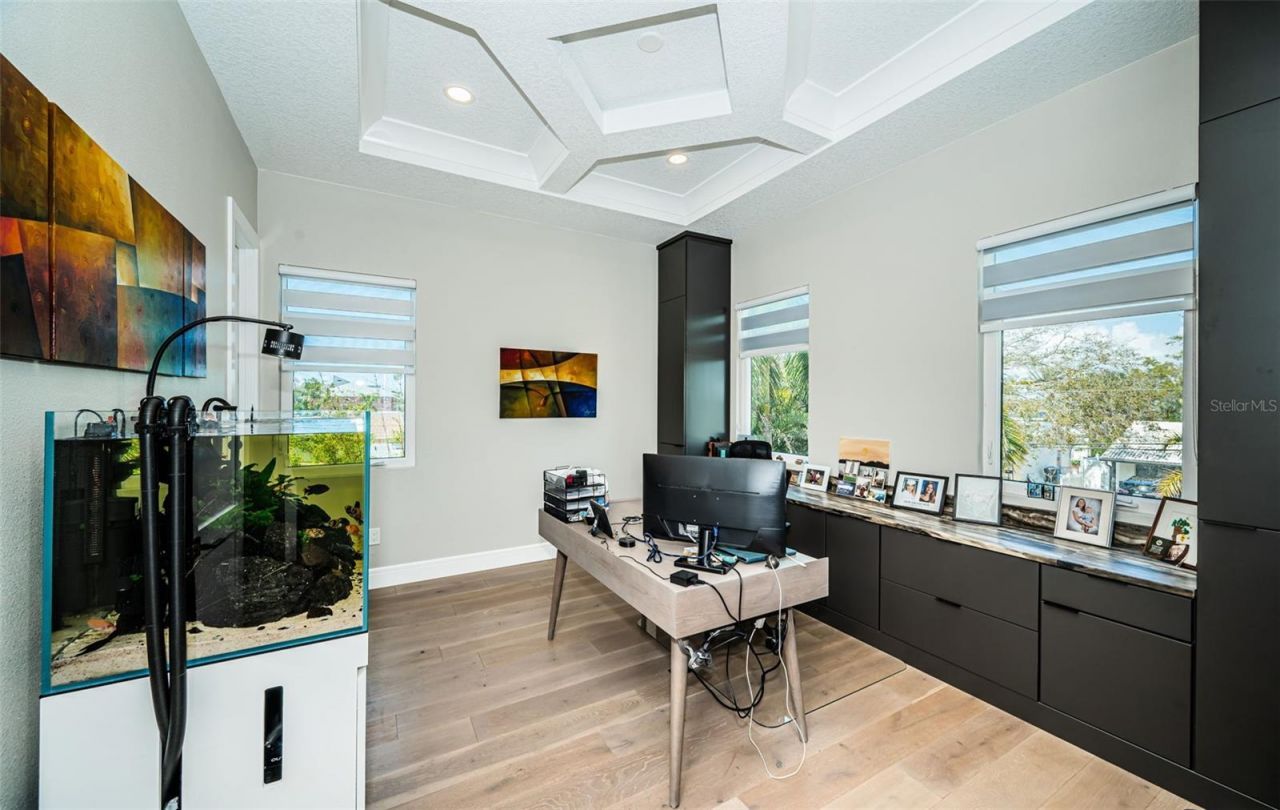 7822 Causeway Boulevard S, Saint Petersburg, FL 33707 Photo