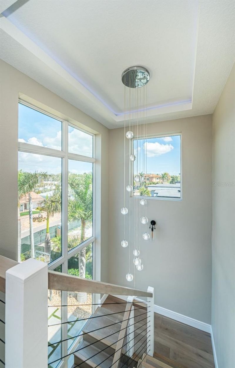 7822 Causeway Boulevard S, Saint Petersburg, FL 33707 Photo