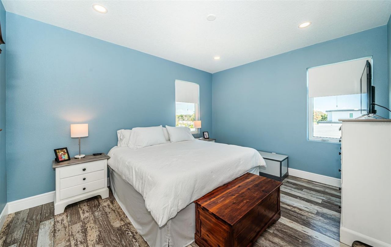 7822 Causeway Boulevard S, Saint Petersburg, FL 33707 Photo