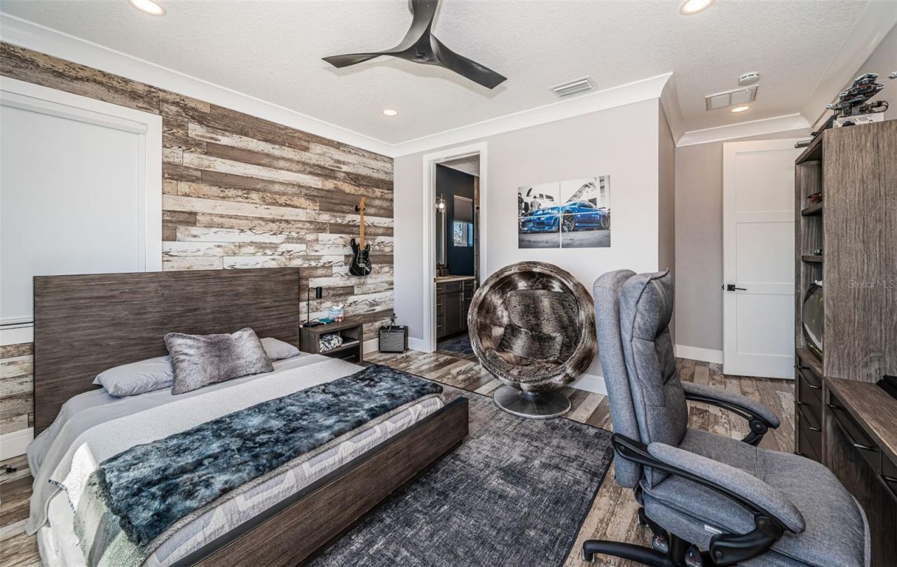 7822 Causeway Boulevard S, Saint Petersburg, FL 33707 Photo