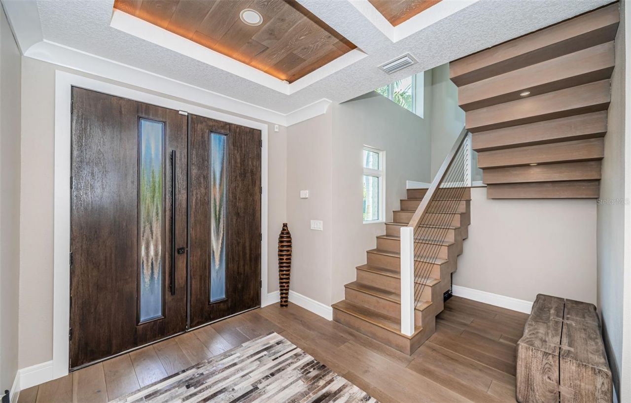 7822 Causeway Boulevard S, Saint Petersburg, FL 33707 Photo