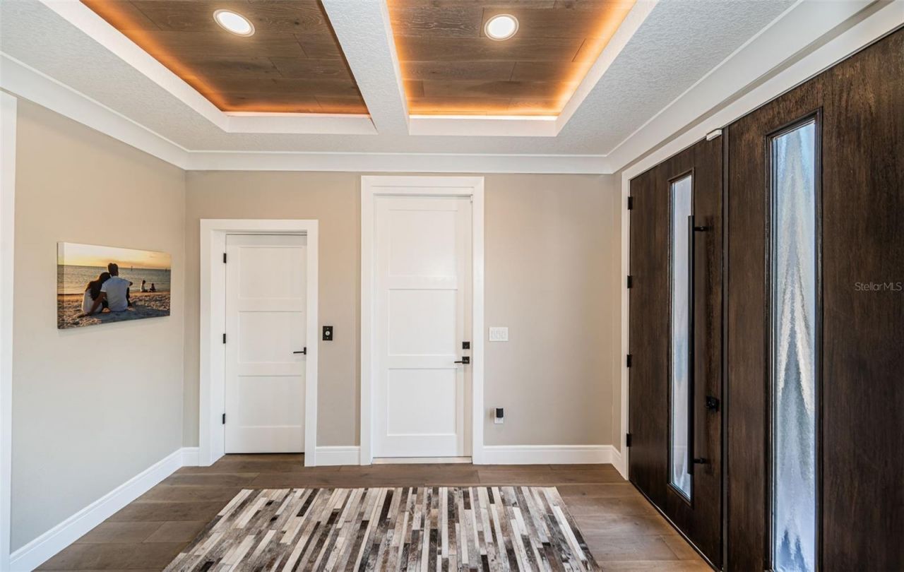 7822 Causeway Boulevard S, Saint Petersburg, FL 33707 Photo