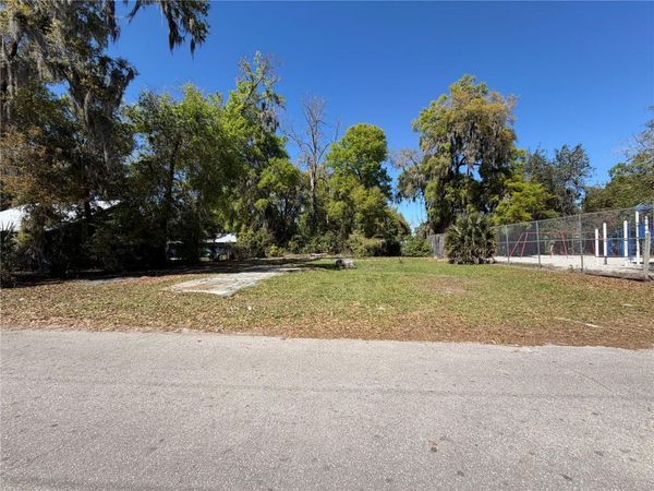 402 SW 7TH PLACE , GAINESVILLE, FL 32601