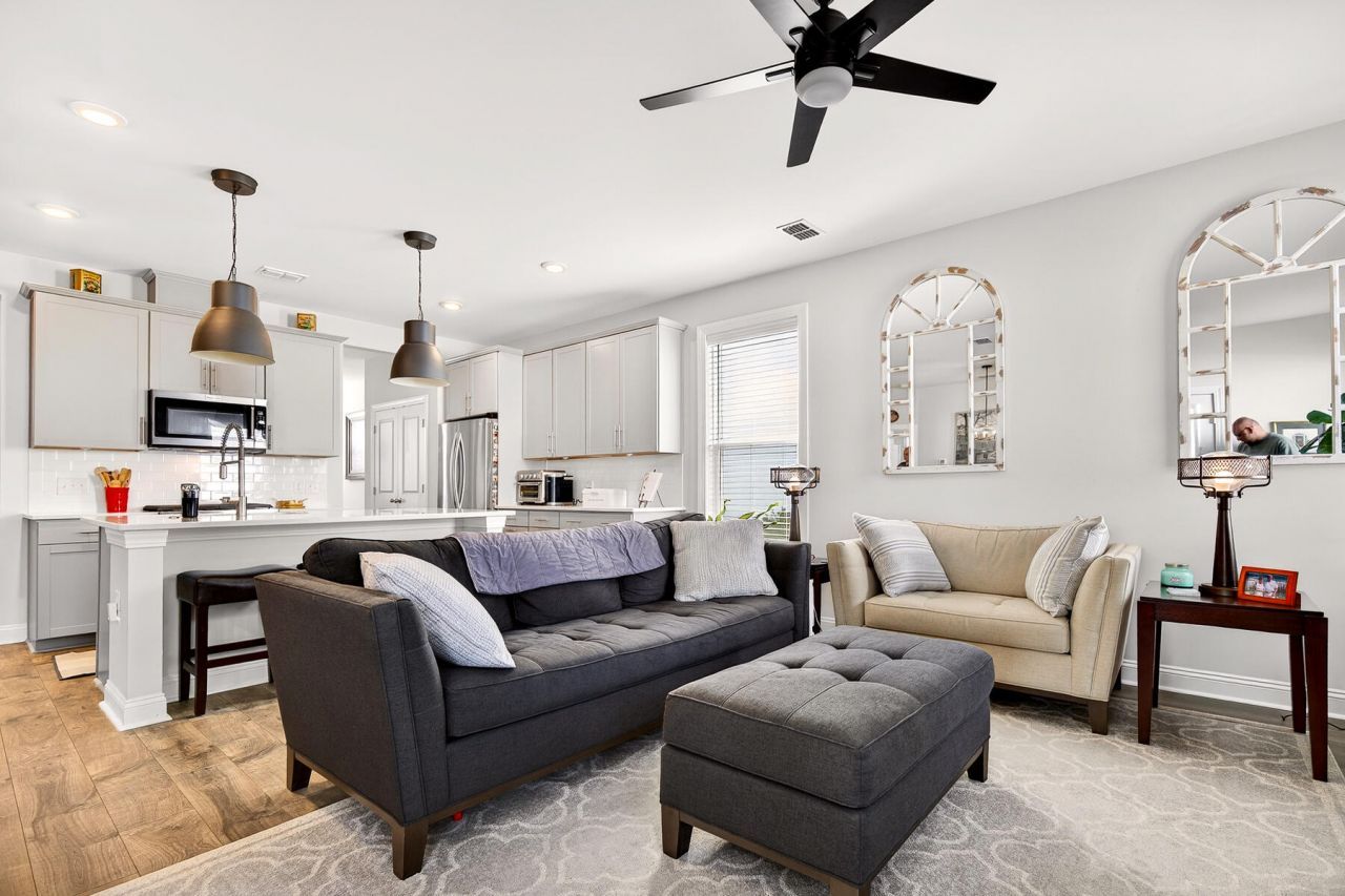 250 Rowans Creek Drive Photo 12