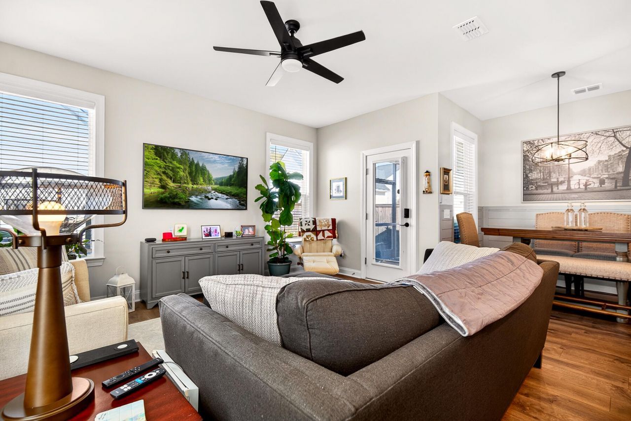 250 Rowans Creek Drive Photo 13