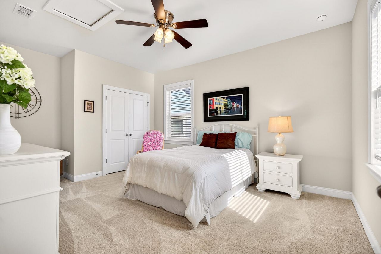 250 Rowans Creek Drive Photo 25