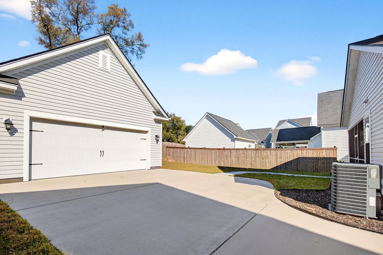 250 Rowans Creek Drive Photo 34