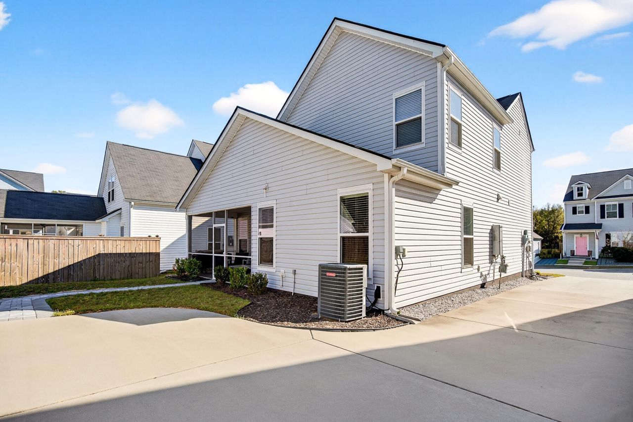 250 Rowans Creek Drive Photo 35