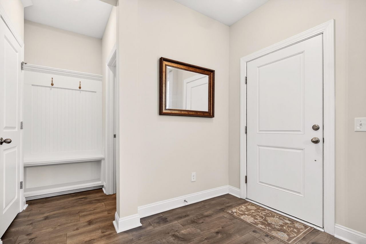 250 Rowans Creek Drive Photo 4