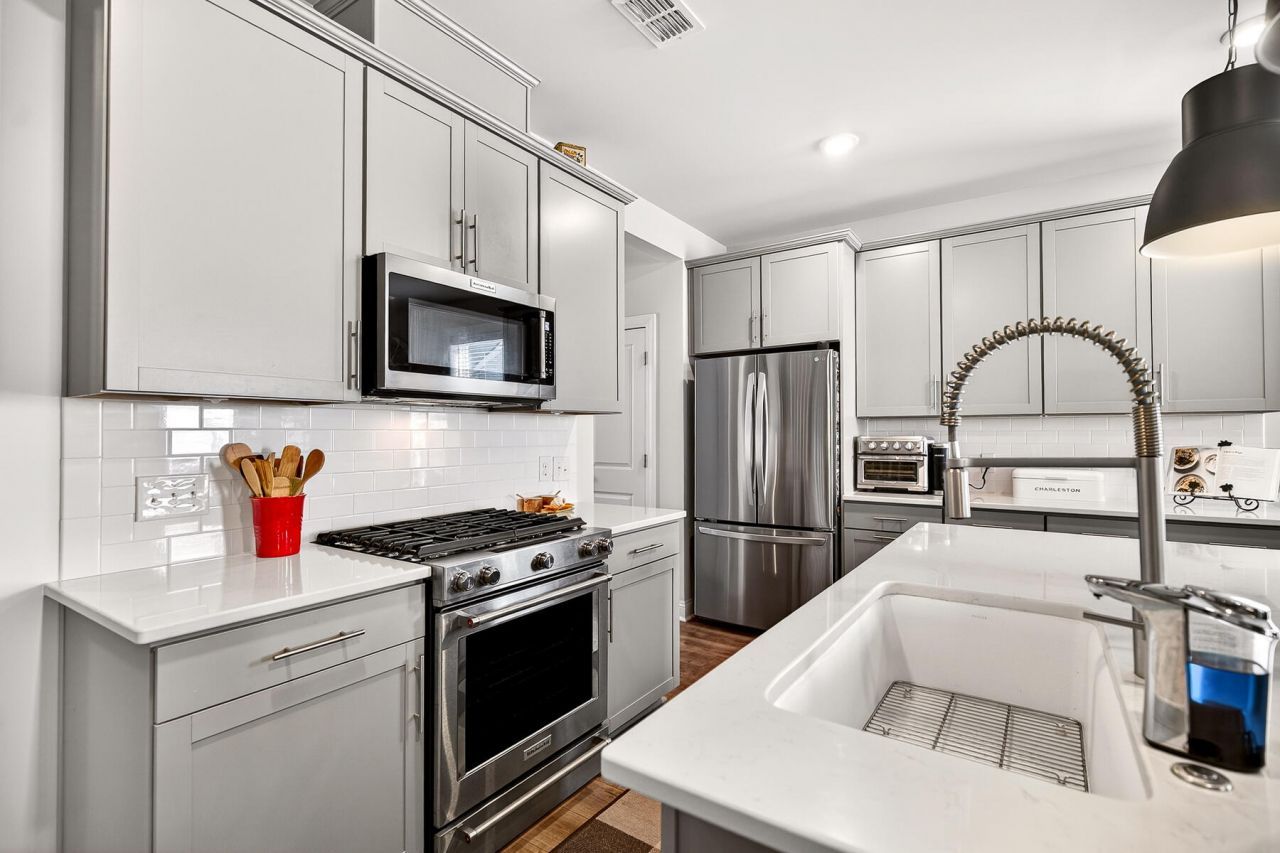 250 Rowans Creek Drive Photo 9