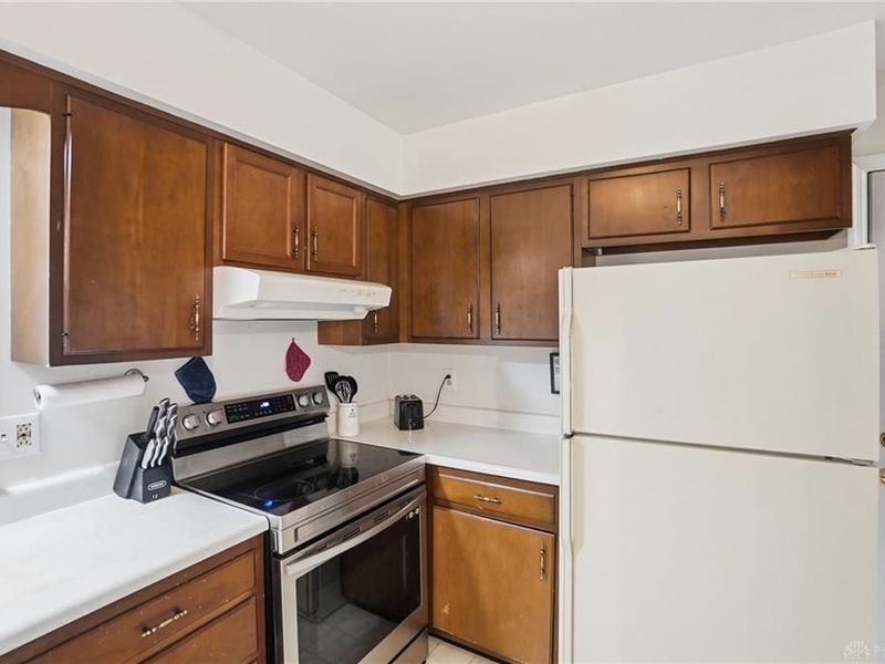 111 Villa Drive, New Carlisle, OH 45344 Photo 12