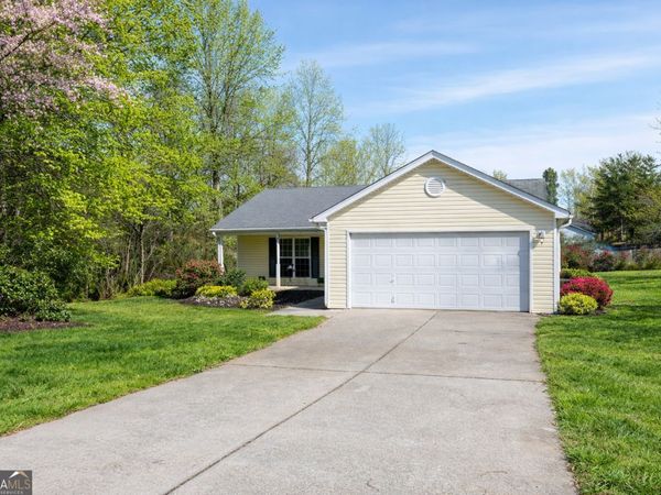 238 Ivy Hills Circle, Mount Airy, GA 30563