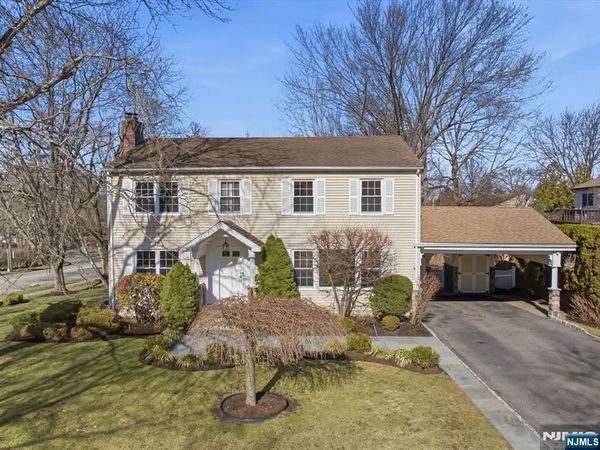 5 Michele Court, CRESSKILL, NJ 07626
