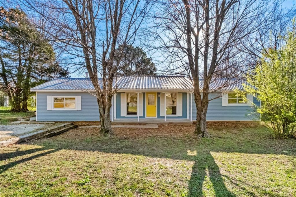 1952 N Juneway Terrace, Fayetteville, AR 72703 Main Photo