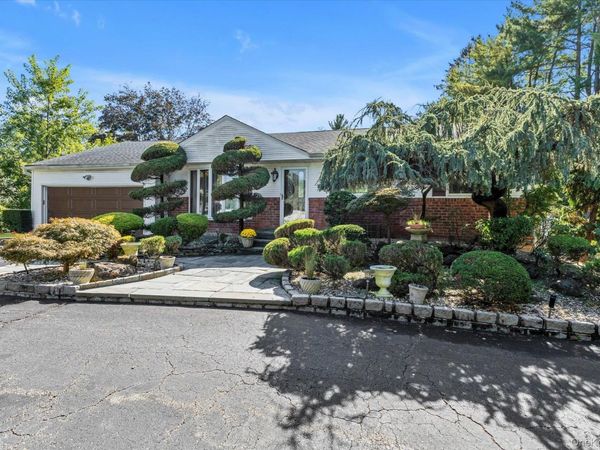 14 Yeoman Drive , East Northport, NY 11731