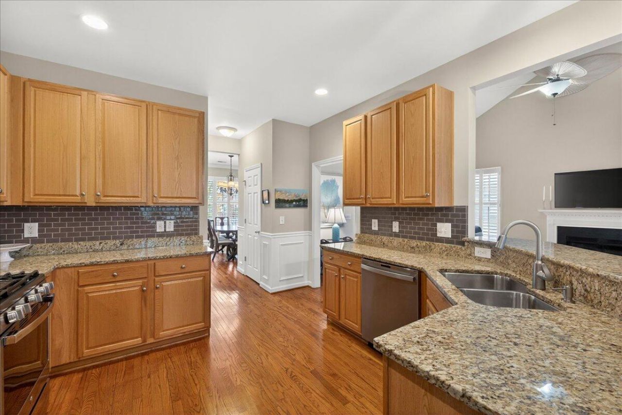 1881 Palmetto Isle Drive Photo 13