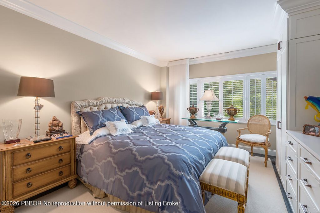 250 Bradley Place, Unit 202, Palm Beach, FL 33480 Photo