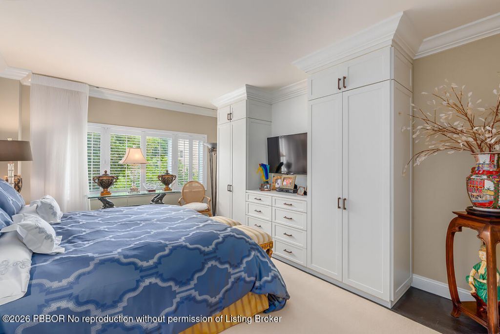 250 Bradley Place, Unit 202, Palm Beach, FL 33480 Photo