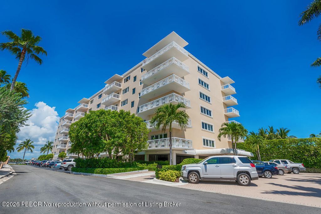 250 Bradley Place, Unit 202, Palm Beach, FL 33480 Photo