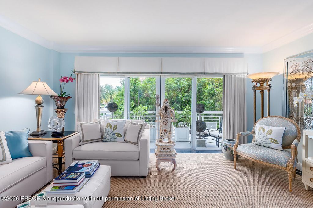 250 Bradley Place, Unit 202, Palm Beach, FL 33480 Photo