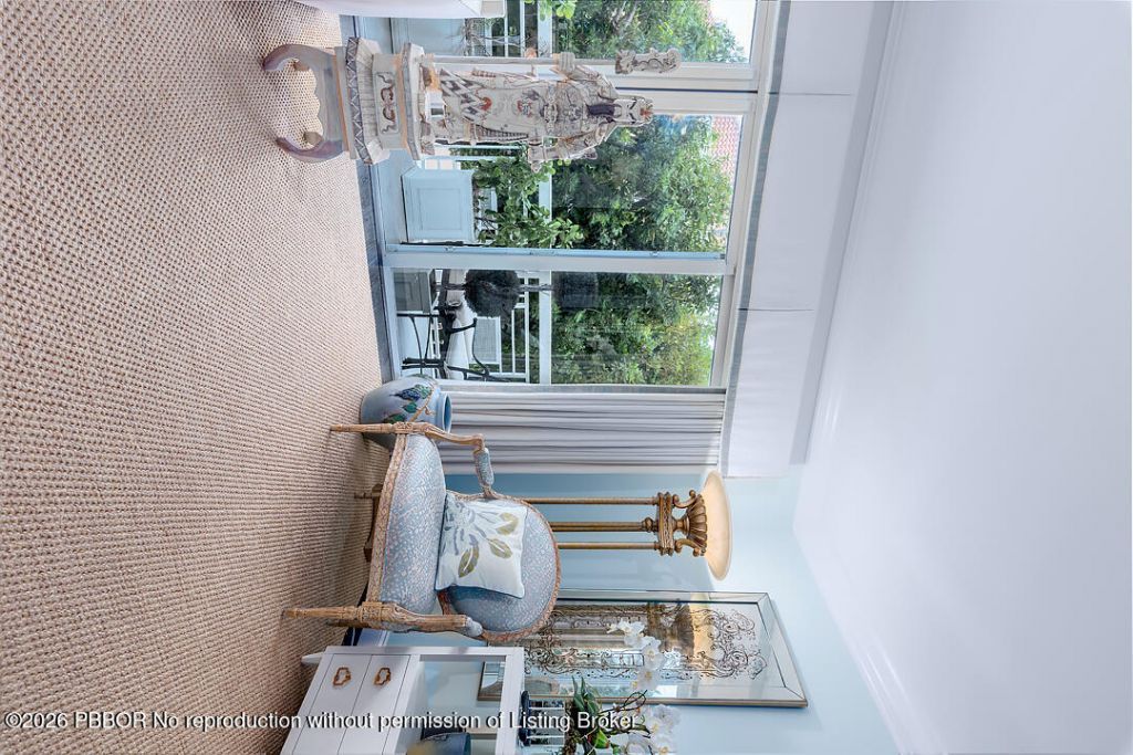 250 Bradley Place, Unit 202, Palm Beach, FL 33480 Photo