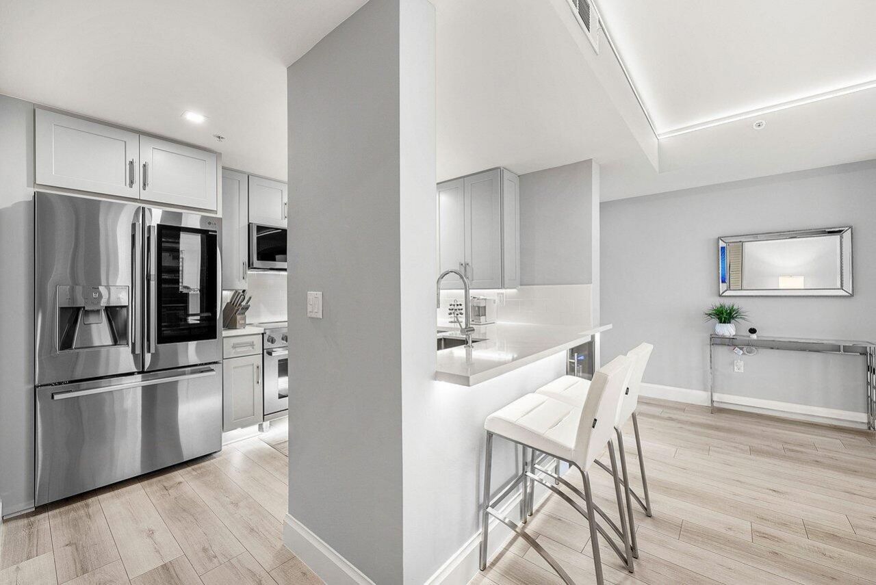 255 Evernia Street, Unit 1115, West Palm Beach, FL 33401 Photo