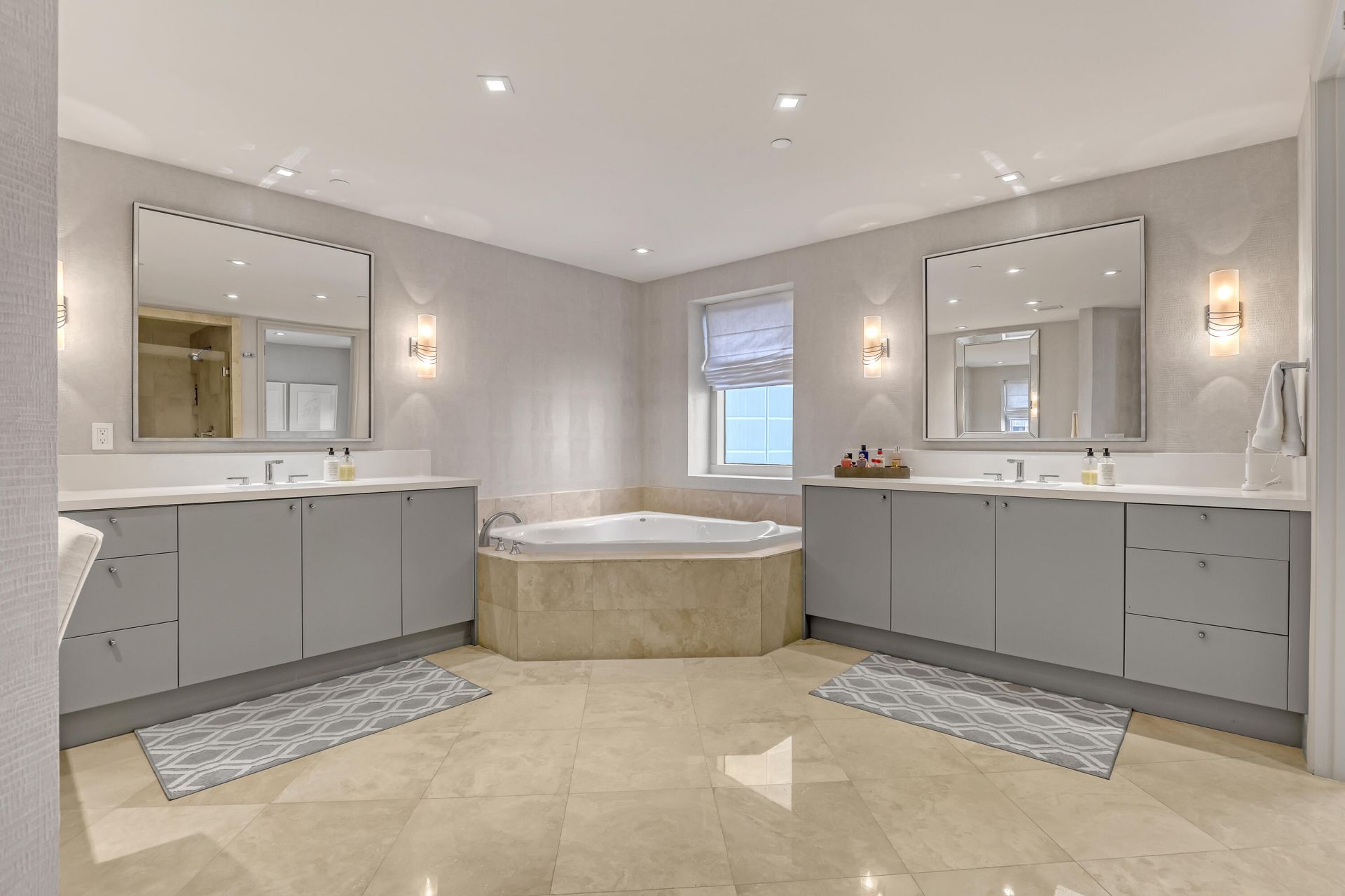 2700 N Ocean Drive, Unit 401a, Riviera Beach, FL 33404 Photo