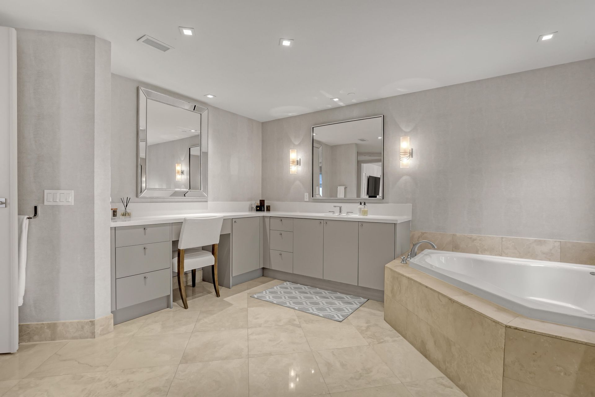 2700 N Ocean Drive, Unit 401a, Riviera Beach, FL 33404 Photo