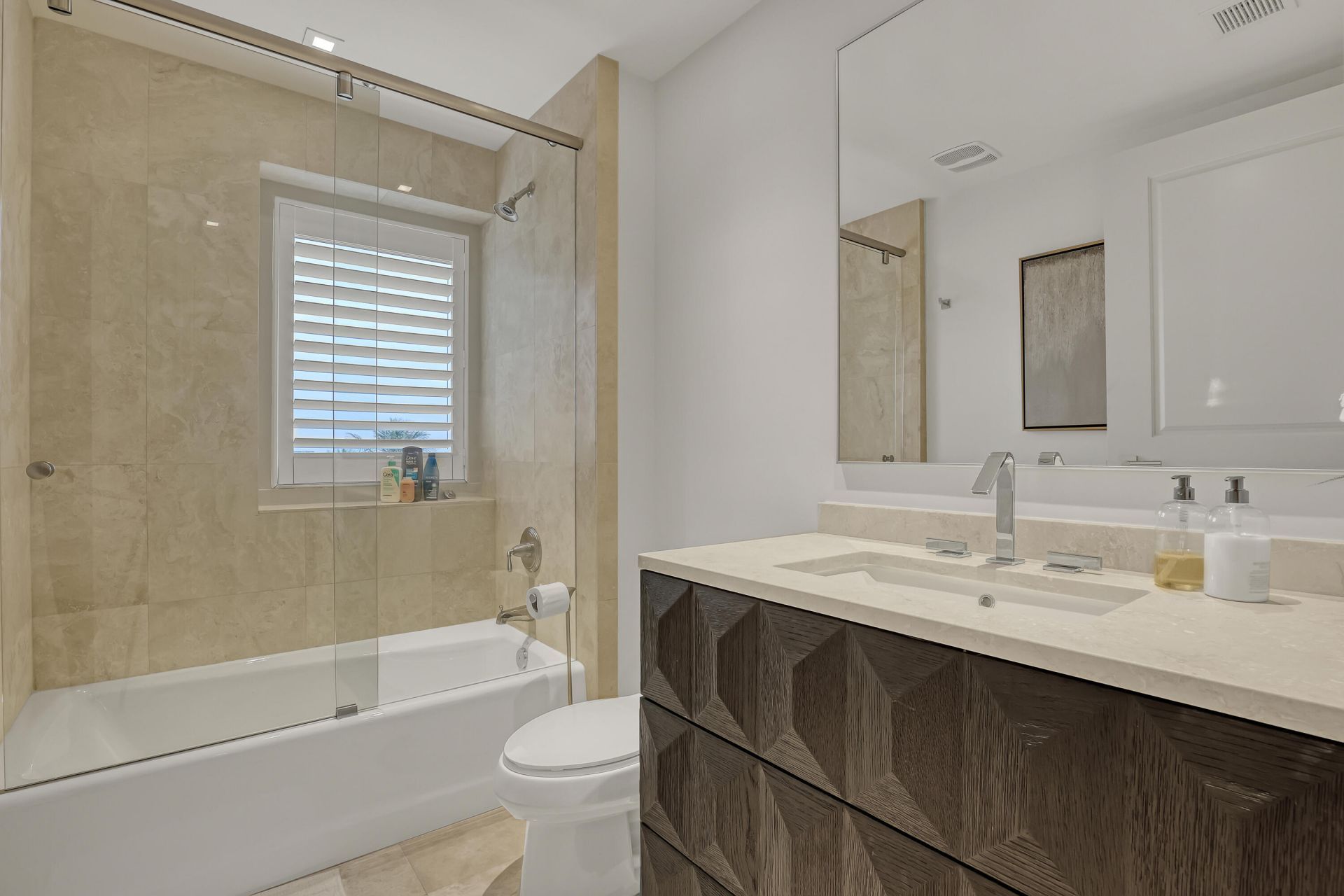 2700 N Ocean Drive, Unit 401a, Riviera Beach, FL 33404 Photo