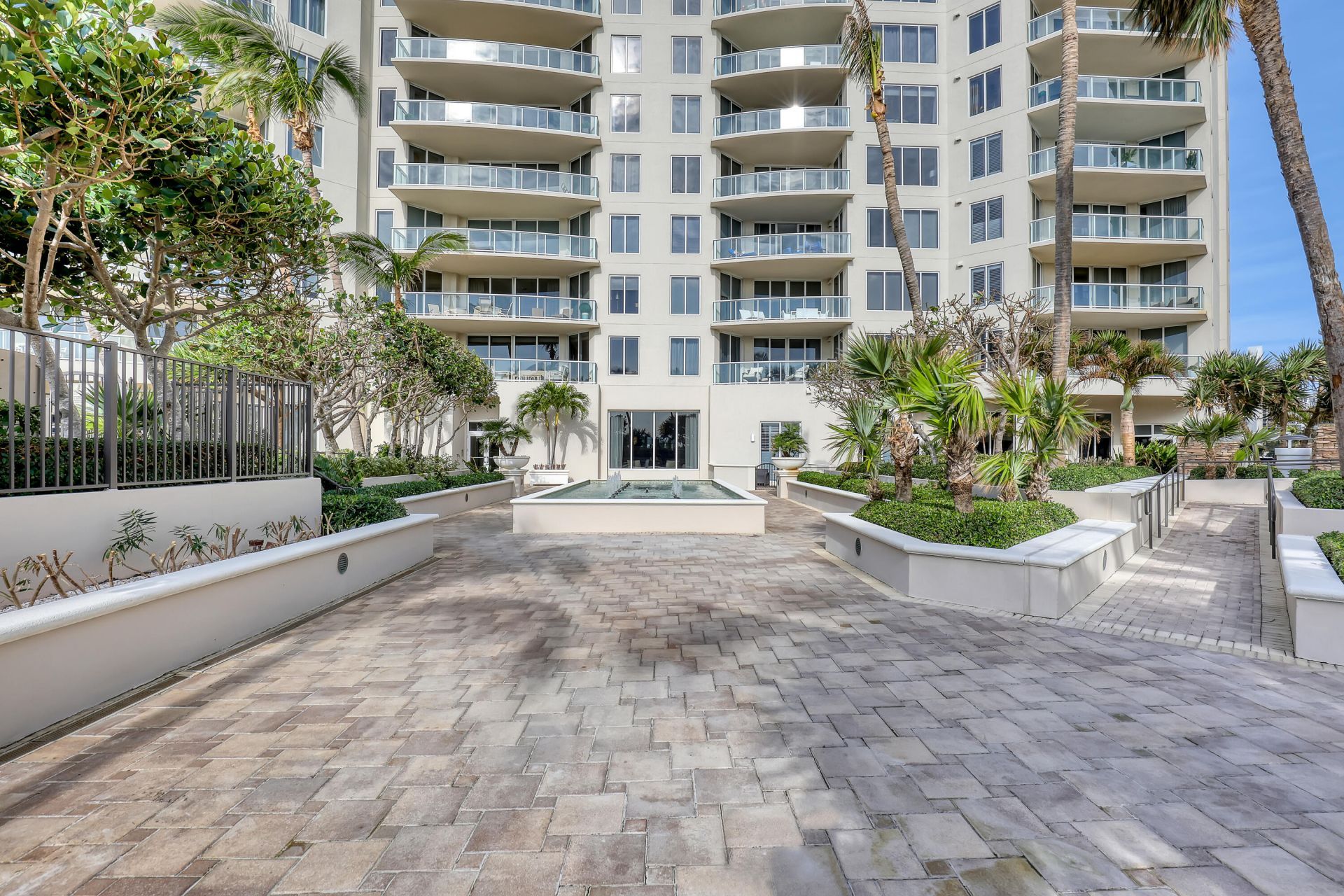 2700 N Ocean Drive, Unit 401a, Riviera Beach, FL 33404 Photo
