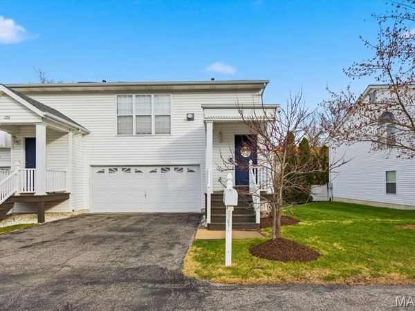 118 Towne Square Court, Eureka, MO 63025