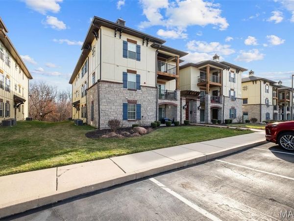 223 Bordeaux Way, Unit 223, St Peters, MO 63376