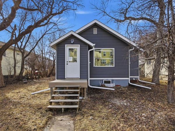 1108 18th Street N, Fargo, ND 58102