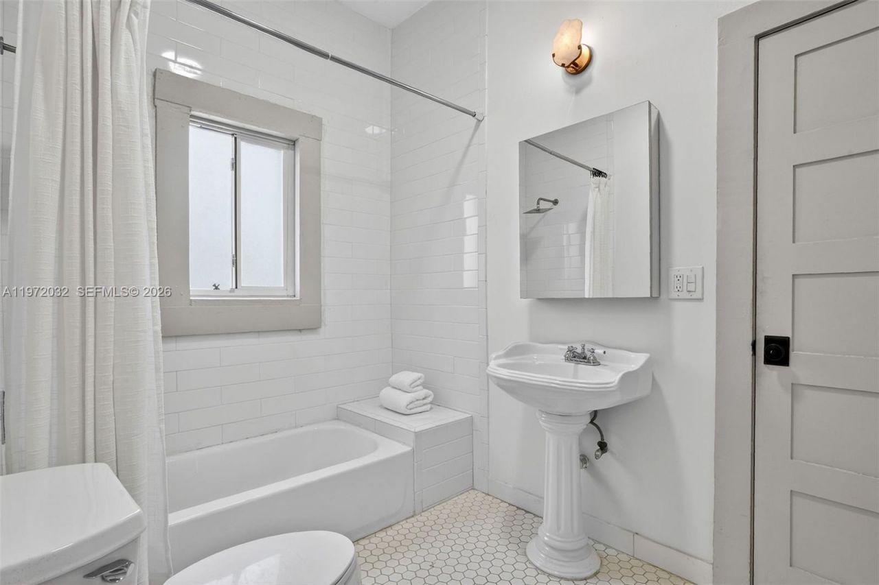 85 NE 46th St, Miami, FL 33137 Photo