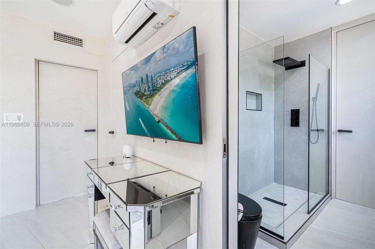 1675 Coral Gardens Dr , Wilton Manors, FL 33334 Photo