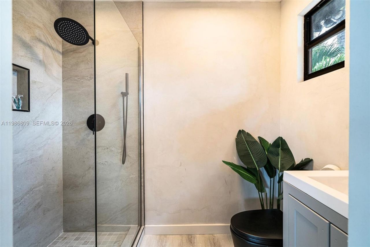 1675 Coral Gardens Dr , Wilton Manors, FL 33334 Photo