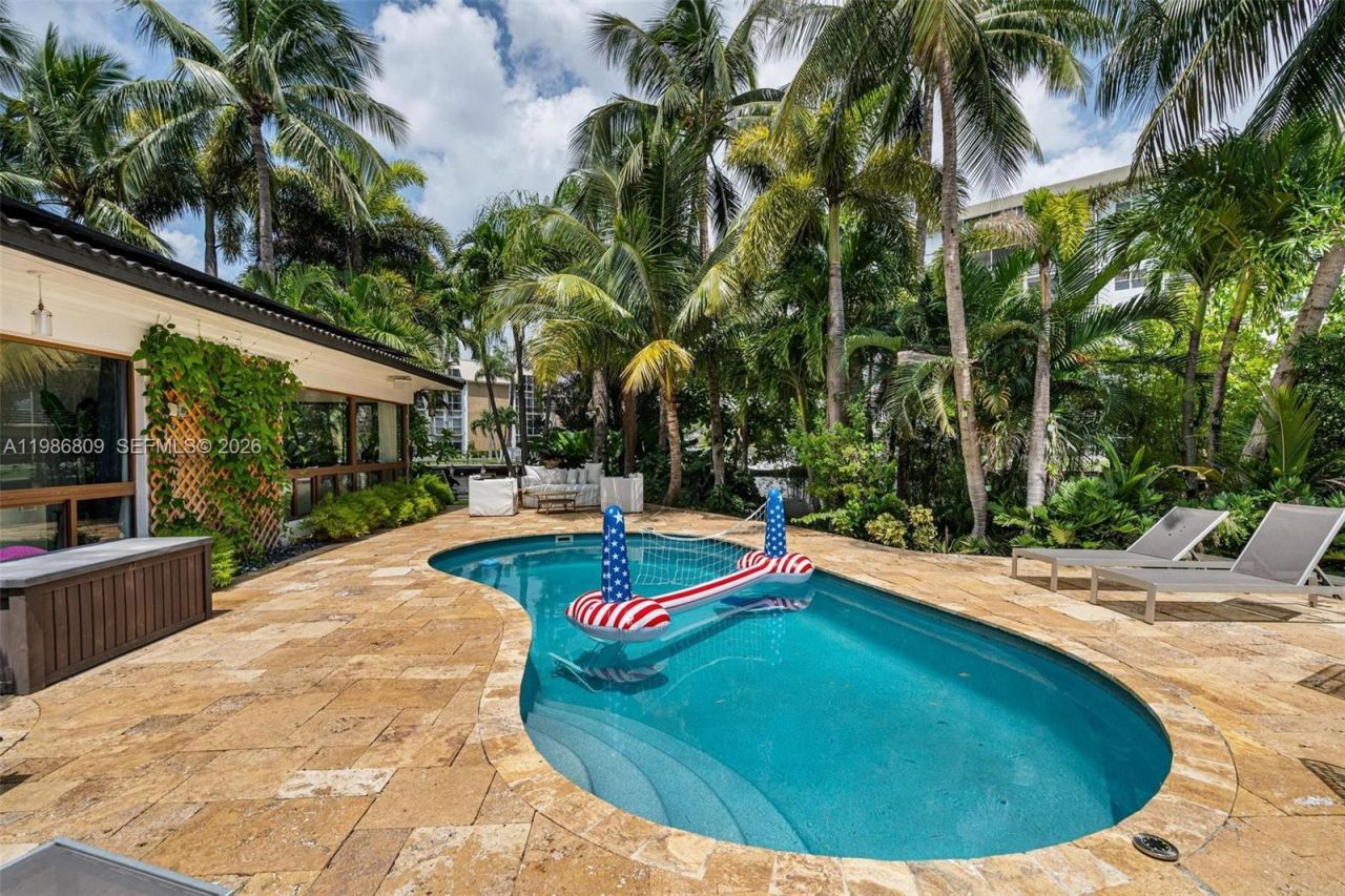 1675 Coral Gardens Dr , Wilton Manors, FL 33334 Photo