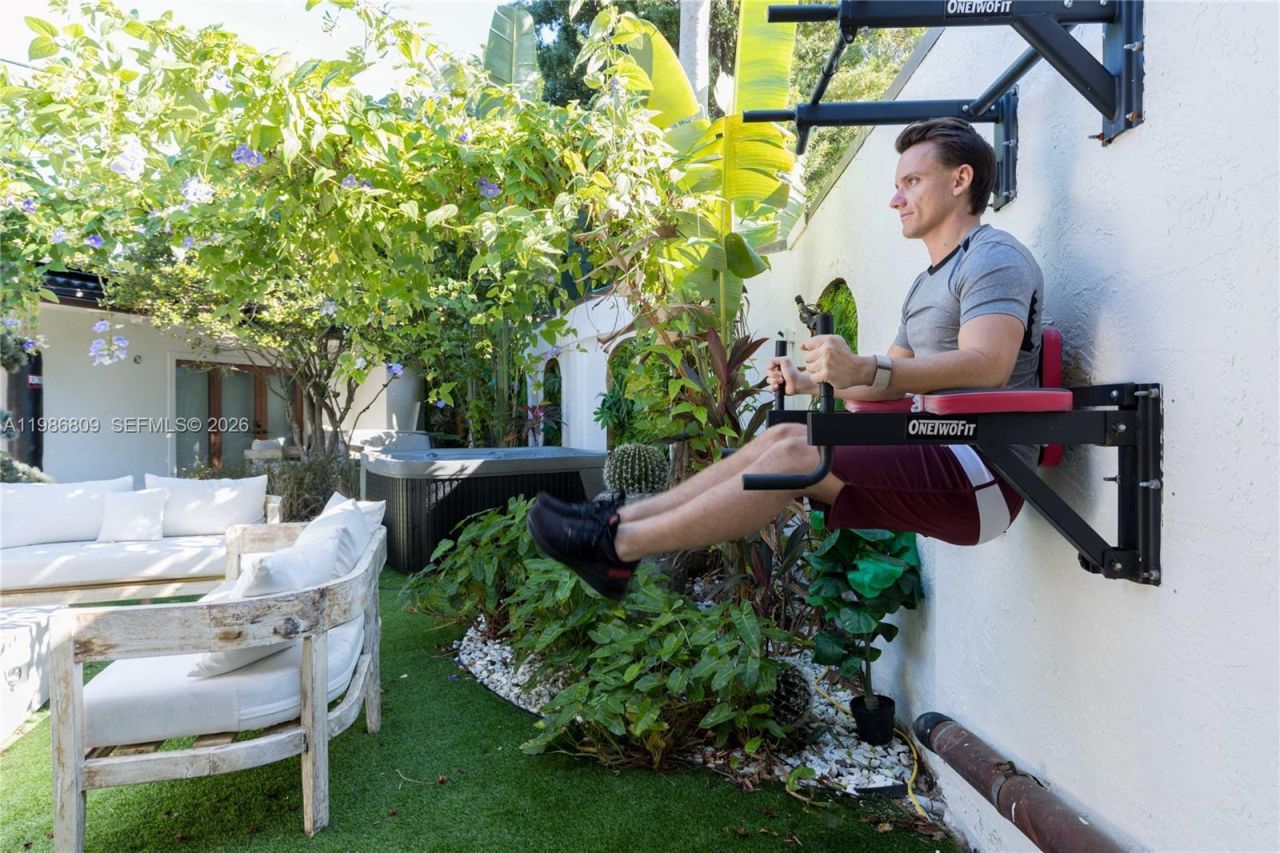 1675 Coral Gardens Dr , Wilton Manors, FL 33334 Photo