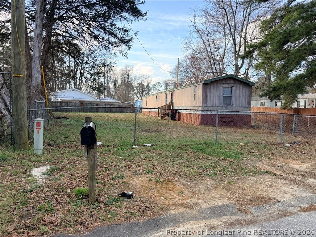 804 Vagabond Drive, Fayetteville, NC 28314 Main Photo