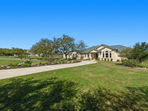 214 Trailmaster CIR, Driftwood, TX 78619