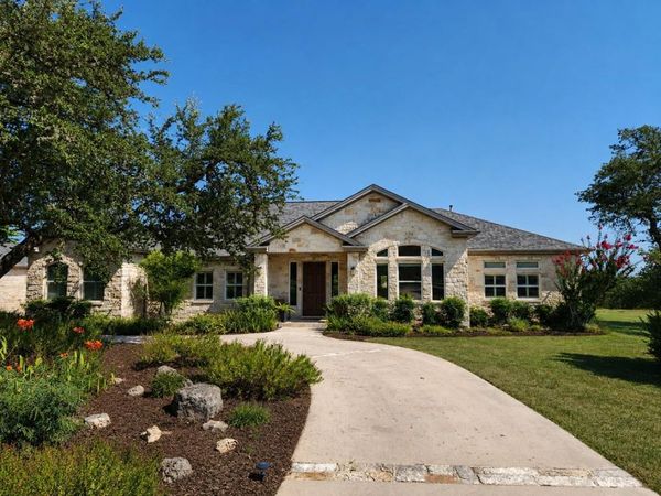 214 Trailmaster CIR, Driftwood, TX 78619