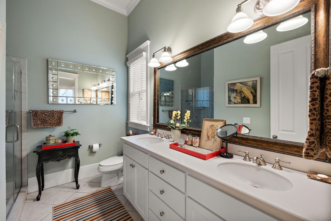 154 Ionsborough Street Photo 13