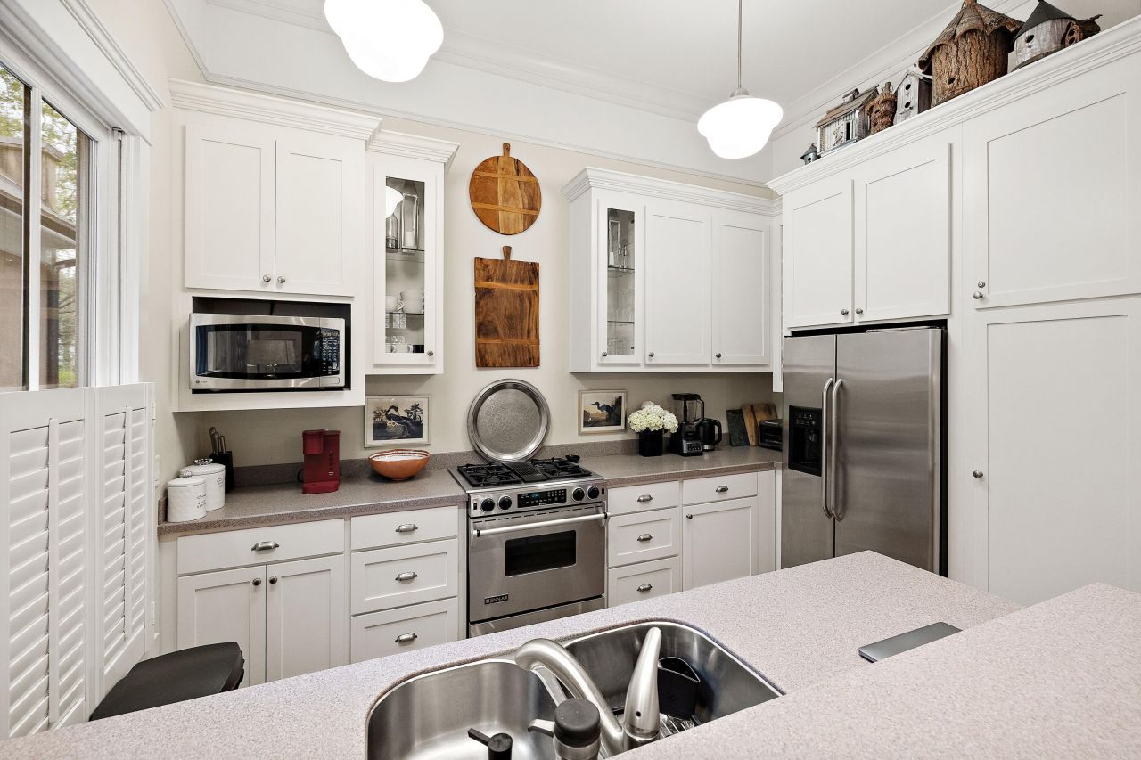 154 Ionsborough Street Photo 6