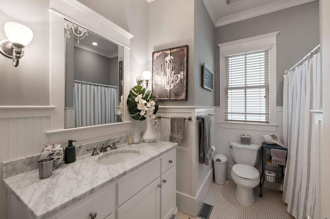 154 Ionsborough Street Photo 9